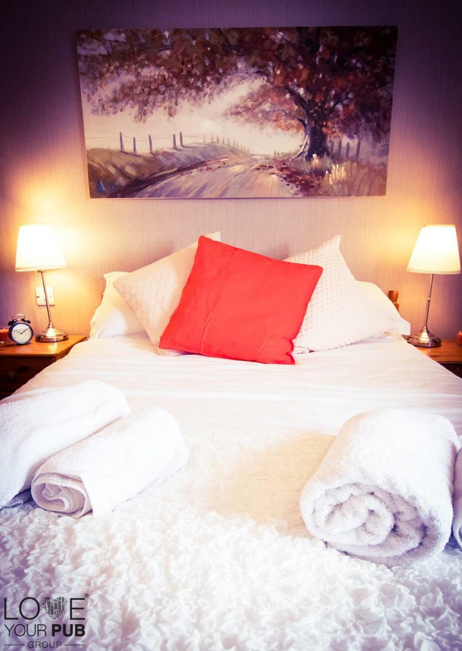 The Rising Sun Inn Waterlooville Extérieur photo