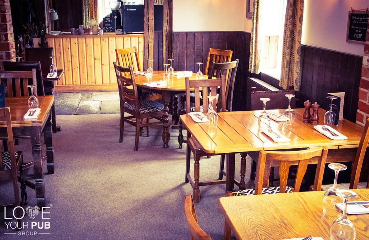 The Rising Sun Inn Waterlooville Extérieur photo