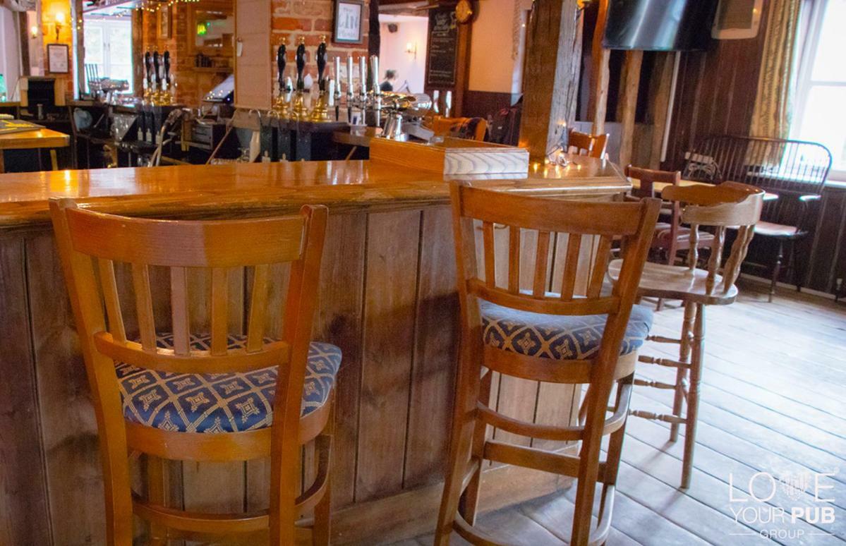 The Rising Sun Inn Waterlooville Extérieur photo