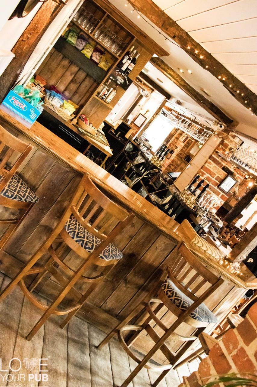 The Rising Sun Inn Waterlooville Extérieur photo